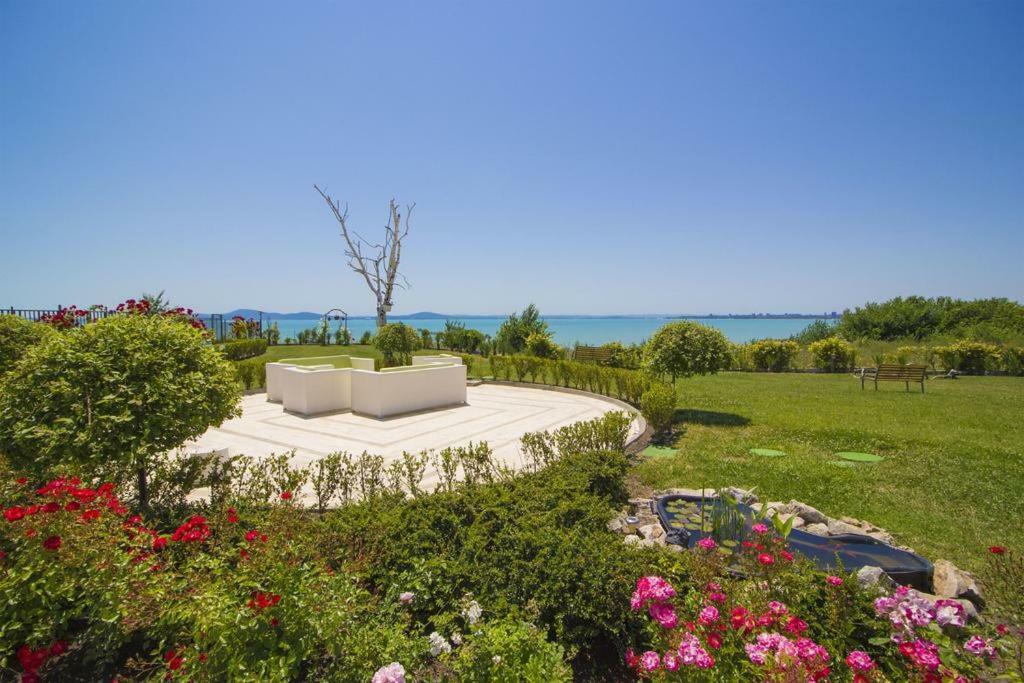 Studio In Diamond Beach Μπουργκάς Εξωτερικό φωτογραφία