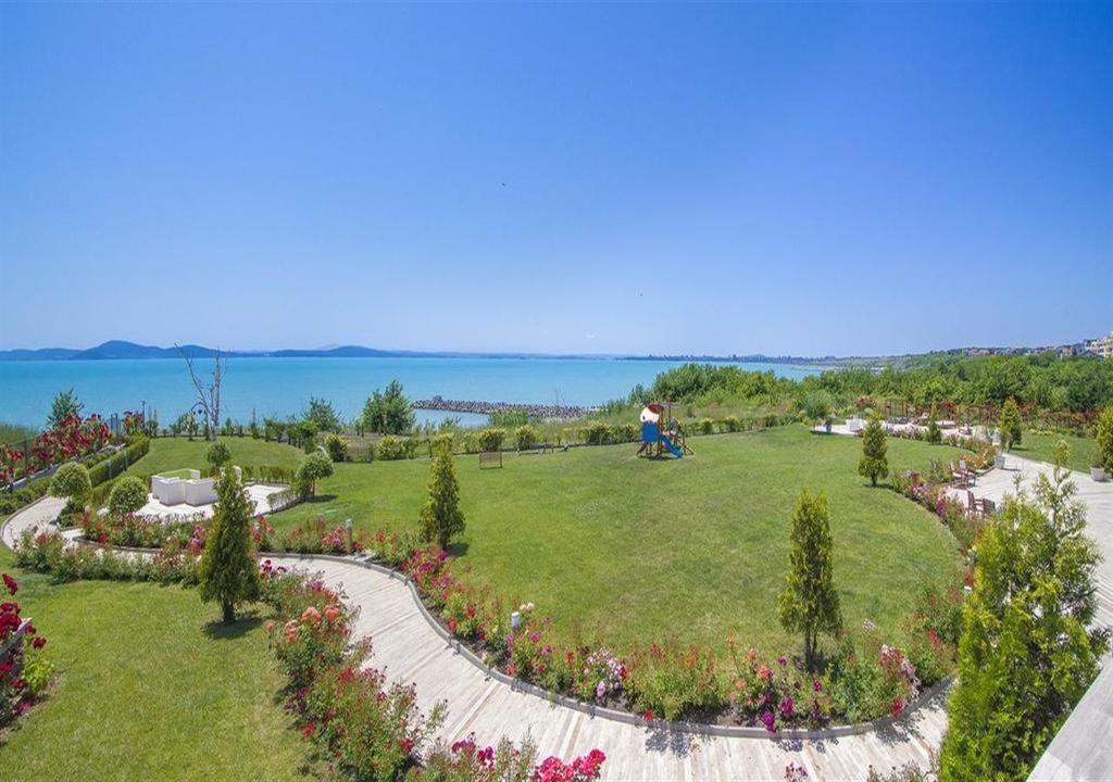 Studio In Diamond Beach Μπουργκάς Εξωτερικό φωτογραφία