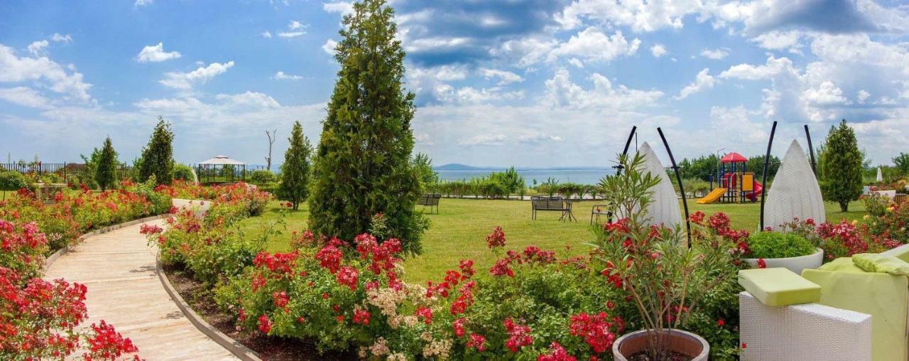 Studio In Diamond Beach Μπουργκάς Εξωτερικό φωτογραφία